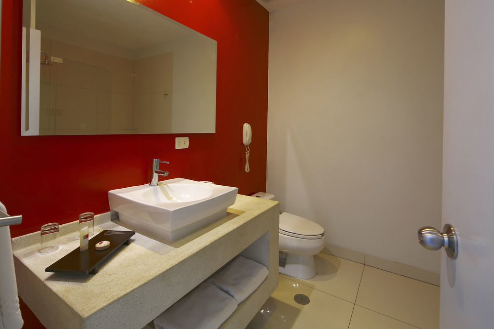 ホテル Casa Andina Standard ピウラ エクステリア 写真